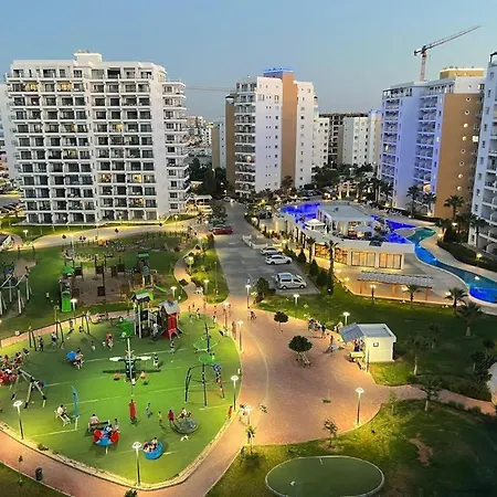 Commudus In Caesar Resort&spa, Long Beach Perivolia tou Trikomou