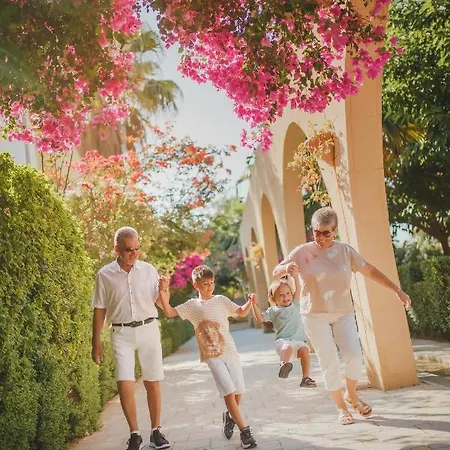 Commudus In Caesar Resort&spa, Long Beach アパート Perivolia tou Trikomou