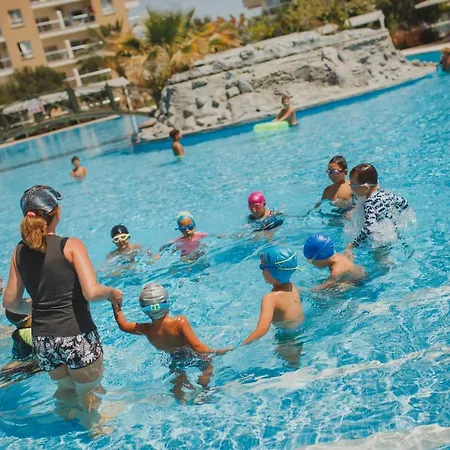 Commudus In Caesar Resort&spa, Long Beach アパート Perivolia tou Trikomou
